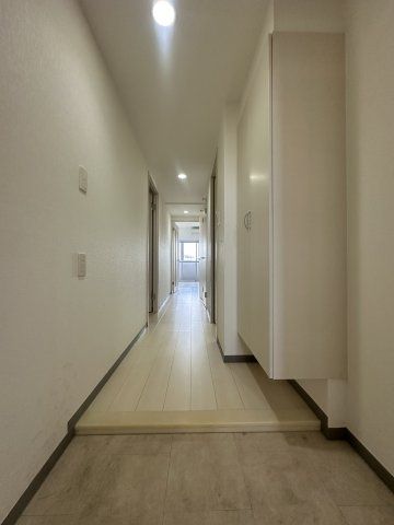2LDK Apartment for Rent in Hakata Ward, Fukuoka - Thumbnail 2