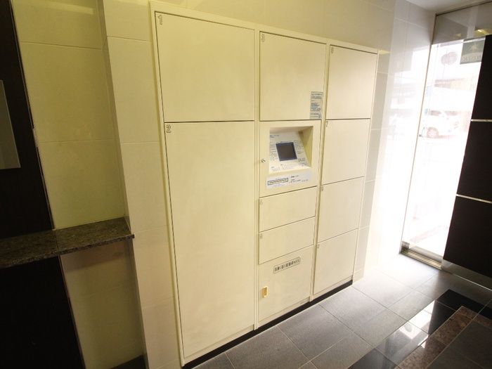 1LDK Corner Apartment for Rent in Yakuin, Chuo-ku, Fukuoka - Thumbnail 3