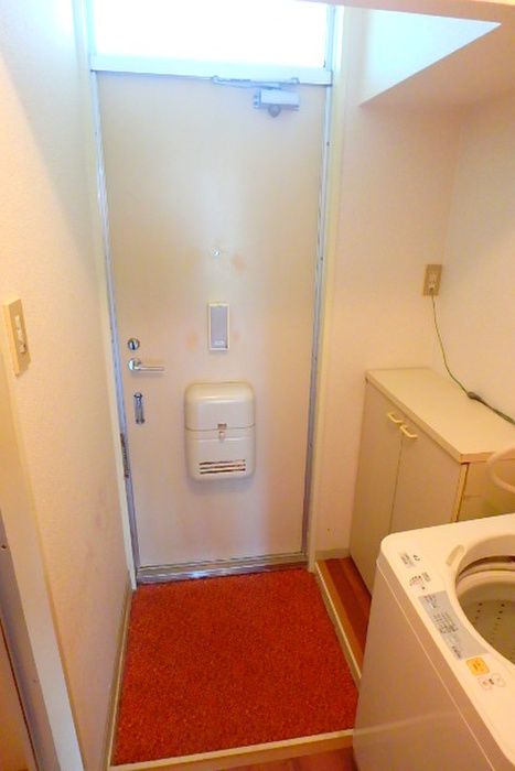 1K Apartment for Rent in Yahatanishi Ward, Kitakyushu - Thumbnail 3
