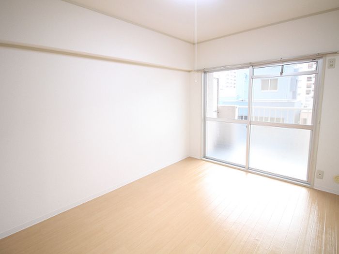 2LDK Apartment for Rent in Kokurakita-ku, Kitakyushu, 53m² - Thumbnail 4