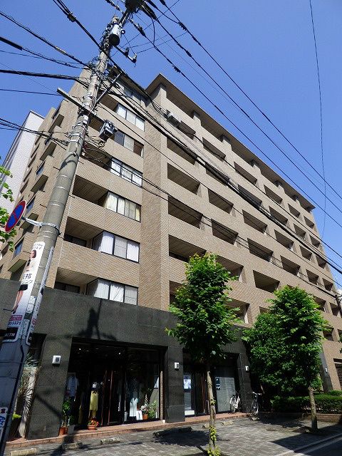 1K Apartment for Rent in Chuo-ku, Fukuoka City - Thumbnail 2