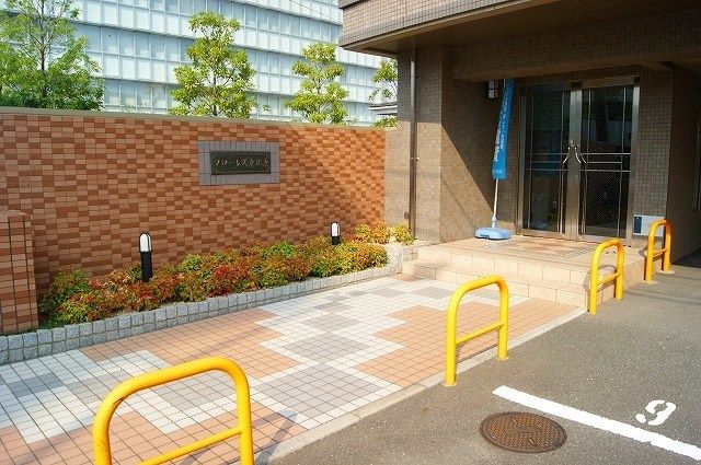 1DK Apartment for Rent in Higashihie, Hakata-ku, Fukuoka - Thumbnail 2