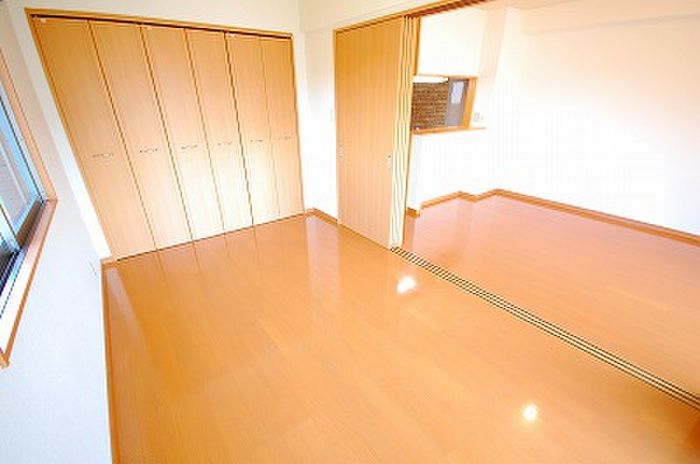 2LDK Apartment for Rent in Kitakyushu, Fukuoka - 53.91m² - Thumbnail 3