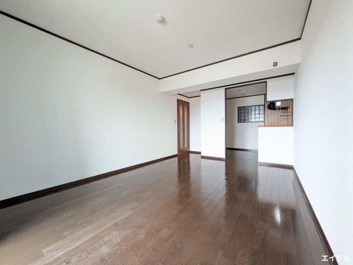 2LDK Apartment for Rent in Hakata Ward, Fukuoka - Thumbnail 4