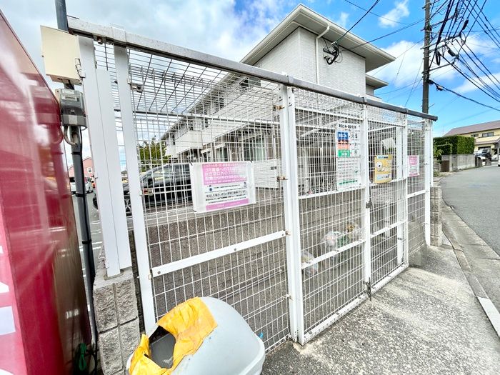 2LDK Apartment for Rent in Wakamatsu-ku, Kitakyushu, Fukuoka - Thumbnail 2