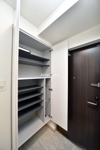 1K Apartment in Fukuoka City, Chuo Ward for Rent - Thumbnail 4