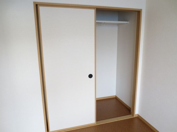 1LDK Apartment for Rent in Kokurakita-ku, Kitakyushu - Thumbnail 3