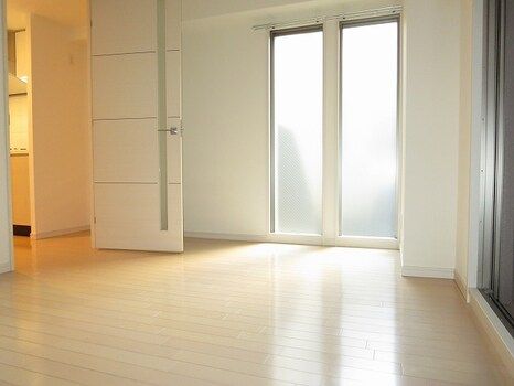 1K Apartment for Rent in Chuo-ku, Osaka - 25.47m² - Thumbnail 3
