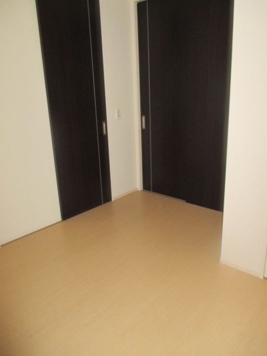 3LDK Terraced House for Rent in Chuo Ward Fukuoka City - Thumbnail 4