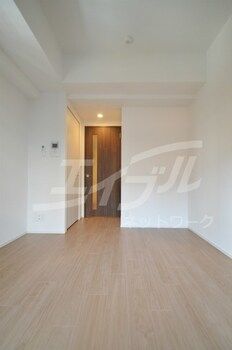 1K Apartment for Rent in Miyakojima-ku, Osaka - Thumbnail 3