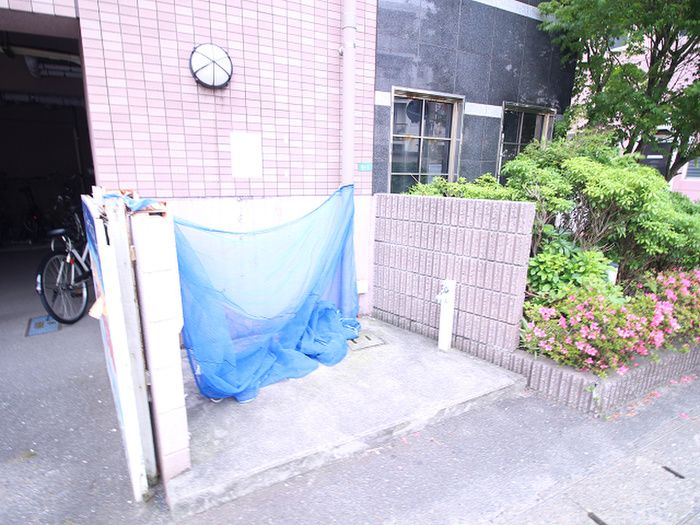 2DK+S Apartment for Rent in Kokurakita-ku, Kitakyushu - Thumbnail 3