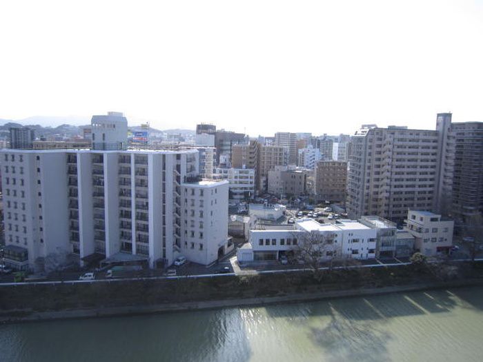 1K Apartment for Rent in Hakata Ward, Fukuoka City - Thumbnail 3