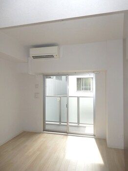 1K Apartment in Nishi-Tenma, Osaka - 22.23 sqm - Thumbnail 4