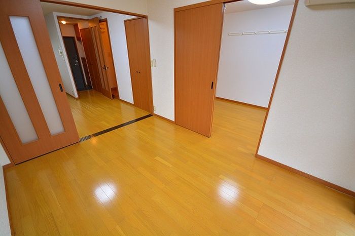 2DK Apartment for Rent in Kokura Minami-ku, Kitakyushu - Thumbnail 4