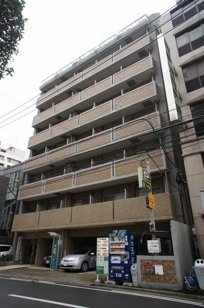1K Apartment for Rent in Hakata-ekimae, Fukuoka City - Thumbnail 2