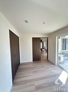 Modern 2LDK Apartment in Hirakata, Osaka - 63m² Top Floor - Thumbnail 2