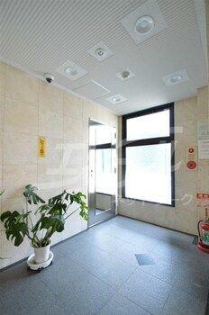 1K Apartment for Rent near Kyobashi Station, Osaka - Thumbnail 3