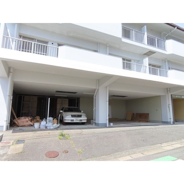 3LDK Apartment for Rent in Higashi Ward, Fukuoka City - Thumbnail 2