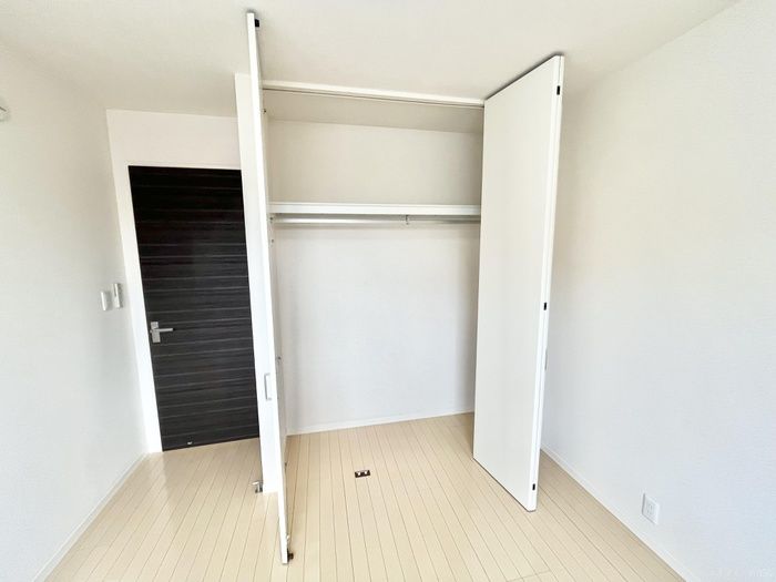 2LDK Apartment for Rent in Yahatanishi Ward, Kitakyushu - Thumbnail 3