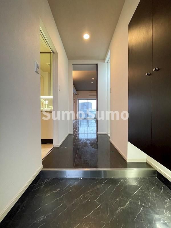 1LDK Apartment for Rent in Hakata-ku, Fukuoka City - Thumbnail 2
