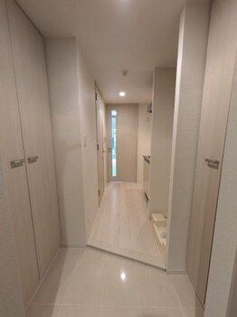 1K Apartment for Rent in Minami-Shinagawa, Shinagawa-ku, Tokyo - Thumbnail 4