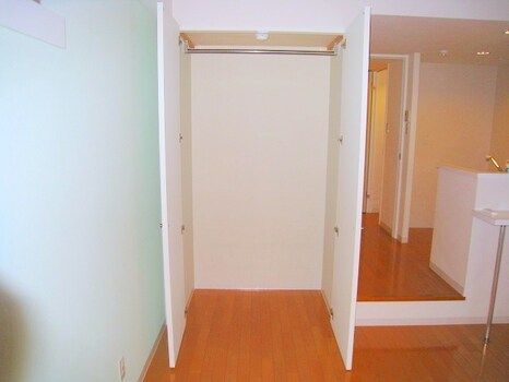 1K Apartment for Rent in Hakata-ku, Fukuoka City - Thumbnail 3