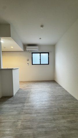 Modern 1LDK Apartment Near Minami-Fukuoka Station, Hakata - Thumbnail 3