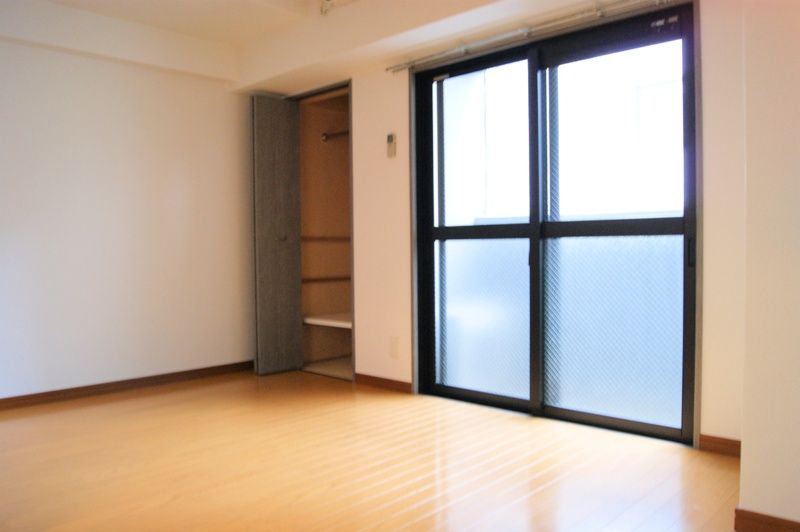 1K Apartment for Rent in Hakata Ward, Fukuoka - Thumbnail 4