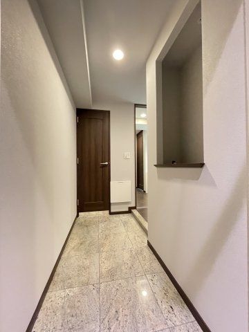 2LDK Apartment for Rent in Hakata-ku, Fukuoka - Thumbnail 2