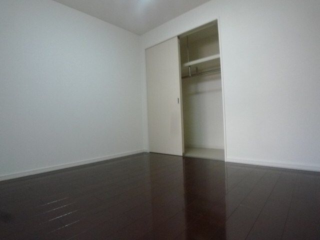 1LDK Apartment for Rent in Sumiyoshi, Hakata Ward, Fukuoka - Thumbnail 4