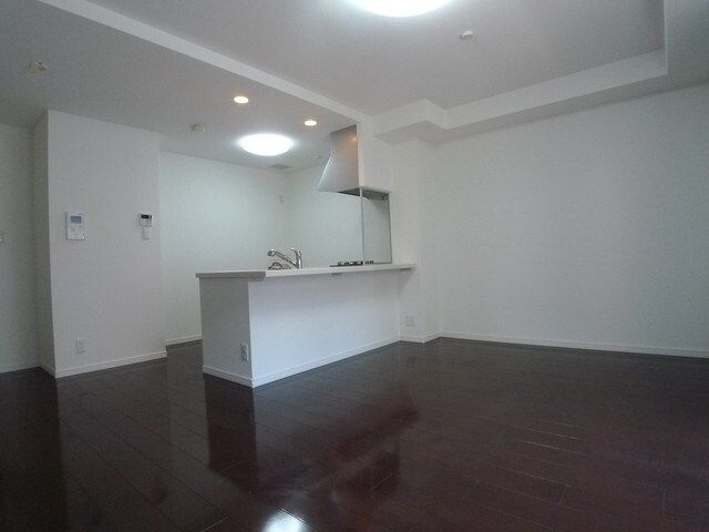 1LDK Apartment for Rent in Sumiyoshi, Hakata Ward, Fukuoka - Thumbnail 2