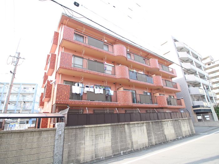 2LDK Apartment for Rent Near Muromi Station, Fukuoka - Thumbnail 2