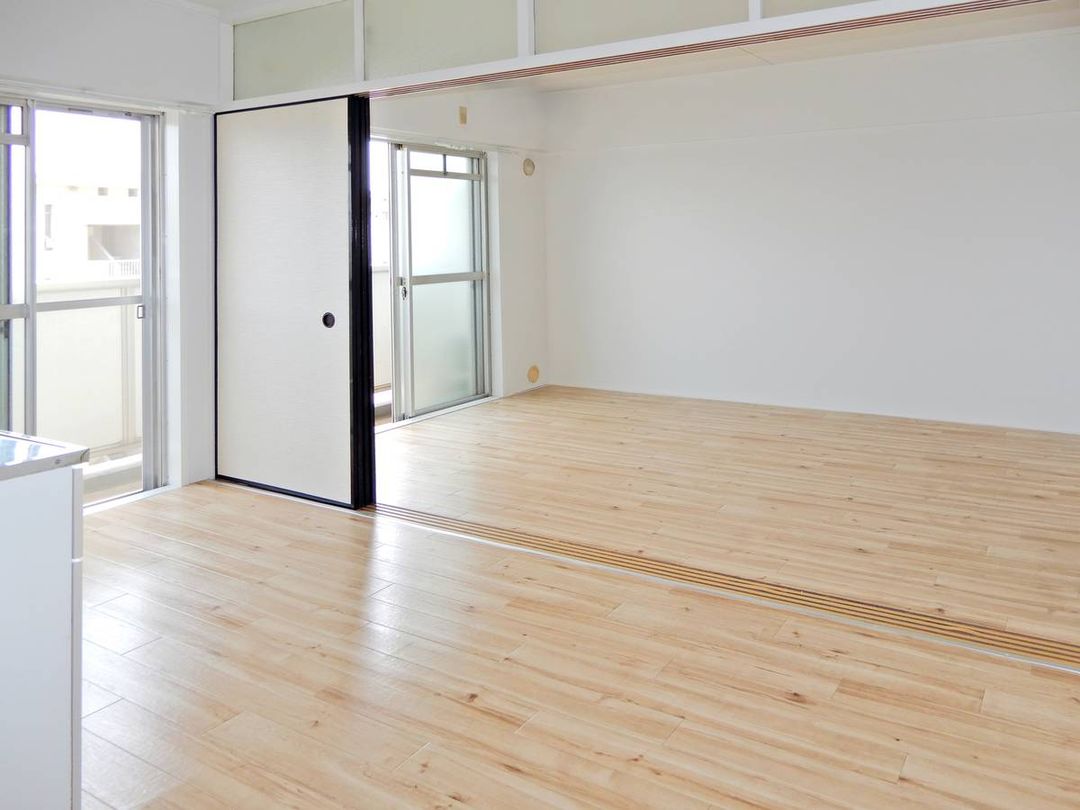 3DK Apartment for Rent in Kokurakita-ku, Kitakyushu - Thumbnail 3