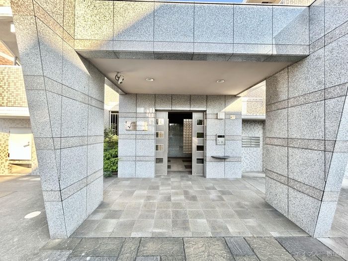 3LDK Apartment in Kitakyushu, Fukuoka - 73.4m² - Thumbnail 2