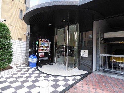 1K Apartment for Rent Near Nakasu-Kawabata Station in Hakata, Fukuoka - Thumbnail 2