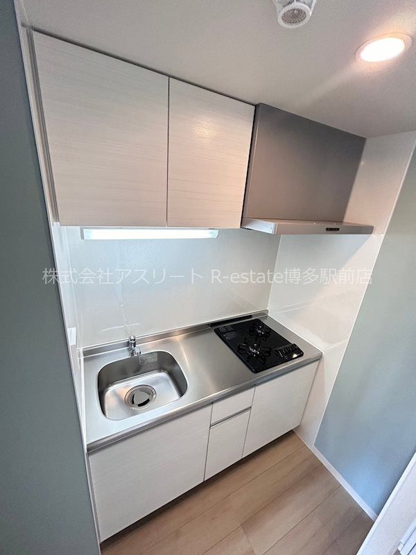 Modern 1LDK Designer Apartment in Hakata Ward, Fukuoka - Thumbnail 3
