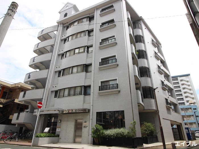 1DK Apartment for Rent in Chuo-ku, Fukuoka City - Thumbnail 2