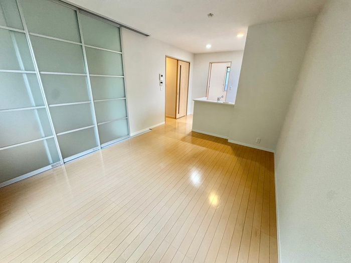 3LDK Apartment for Rent in Yahatanishi Ward, Kitakyushu - Thumbnail 3