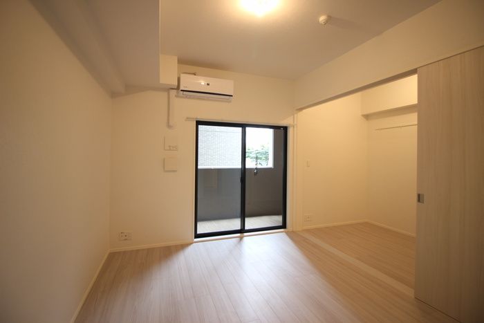 1LDK Apartment for Rent in Hakata-ku, Fukuoka City - Thumbnail 4