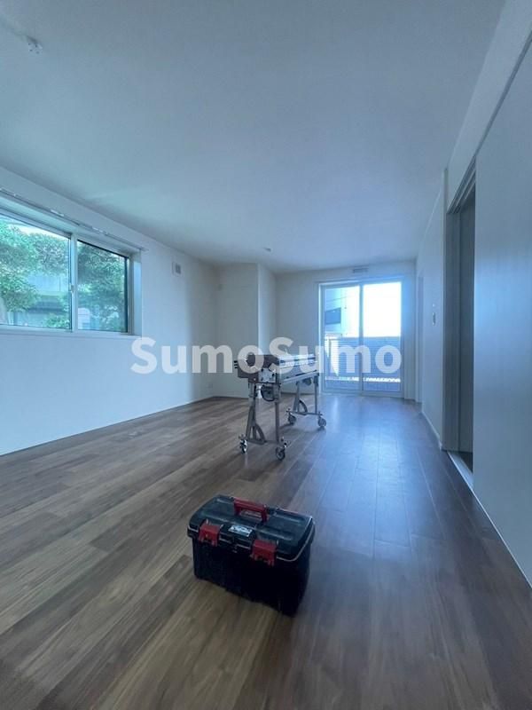 2LDK Apartment for Rent in Fukuoka Chuo Ward - Thumbnail 4