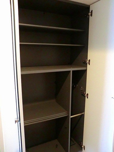 1LDK Apartment for Rent in Hakata-ku, Fukuoka City - Thumbnail 4