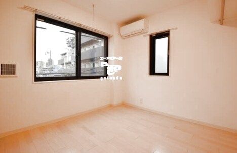 1K Apartment for Rent in Shinagawa, Tokyo - 18m² - Near 3 Stations - Thumbnail 4