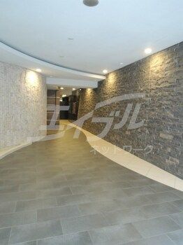 1K Apartment for Rent in Chuo Ward, Osaka Near Honmachi Station - Thumbnail 4