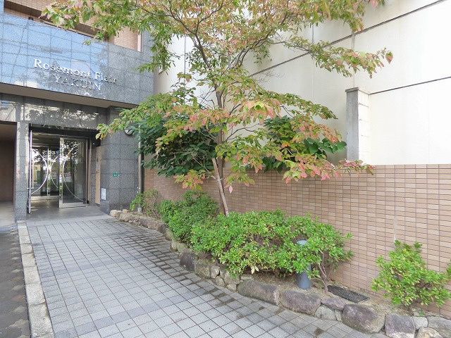 1K Apartment Near Yakuin Station in Chuo-ku, Fukuoka - Thumbnail 2