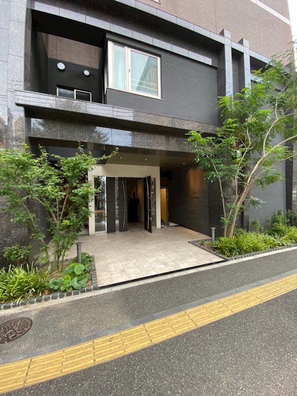 1LDK Apartment for Rent in Hakataekimae, Fukuoka - Thumbnail 2