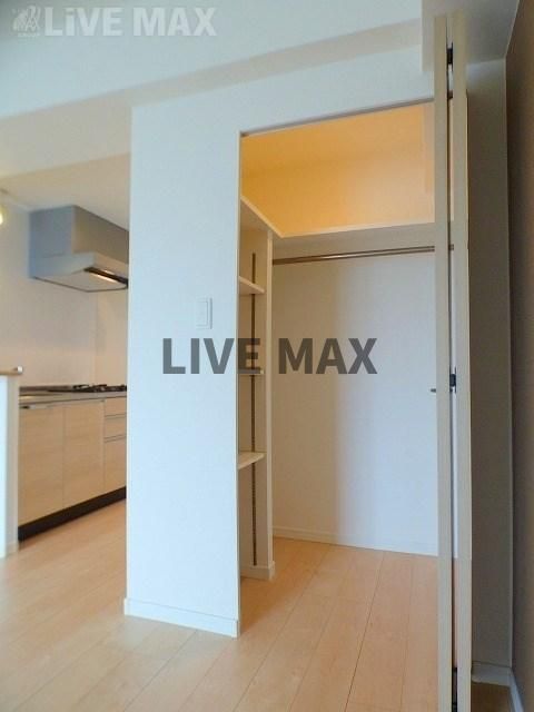 1LDK Apartment for Rent in Chuo-ku, Fukuoka City - Thumbnail 4