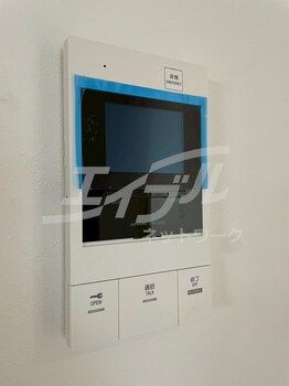 New 1LDK Apartment for Rent in Joto Ward, Osaka - Thumbnail 2