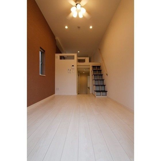 1K Corner Apartment with Loft in Hakata-ku, Fukuoka - Thumbnail 2