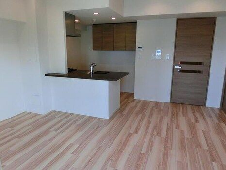 2LDK Apartment for Rent in Nishigotanda, Shinagawa, Tokyo - Thumbnail 3