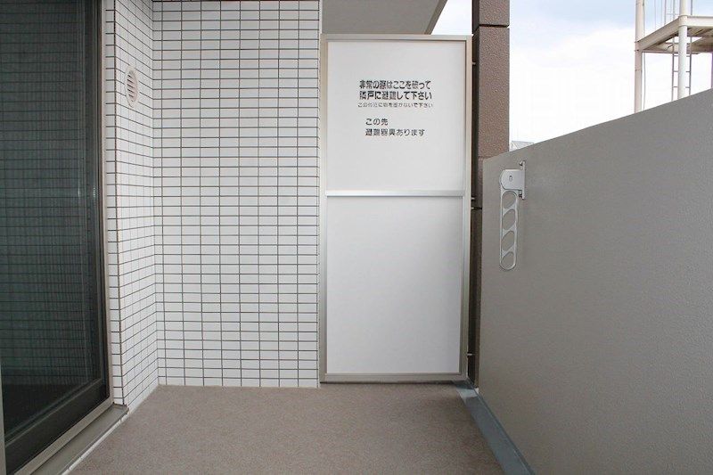 1LDK Apartment for Rent in Chuo-ku, Fukuoka City - Thumbnail 2